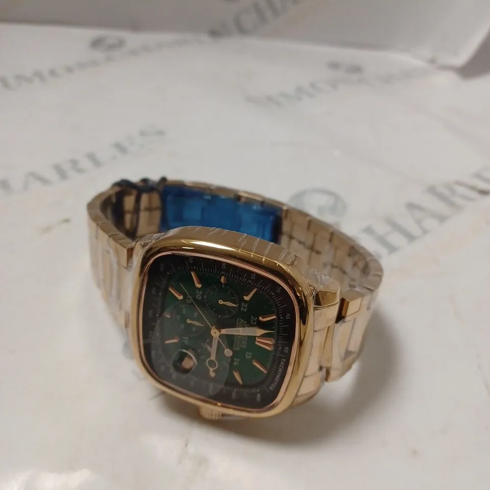 BOXED VICKERS ARMSTRONGS CLASSIQUE QUARTZ MOVEMENT GOLD COLOUR STAINLESS STEEL CHAIN LINK WATCH 