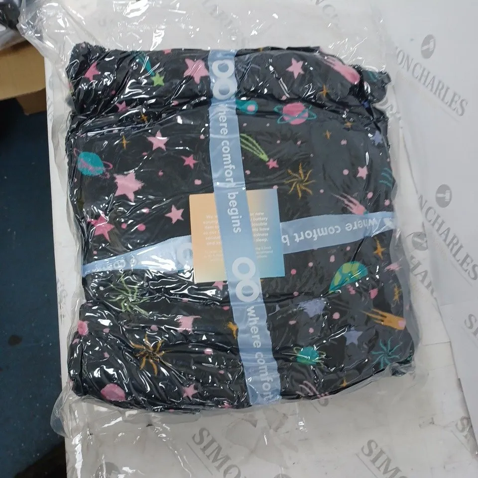 OODIE HOODED BLANKET - SPACE