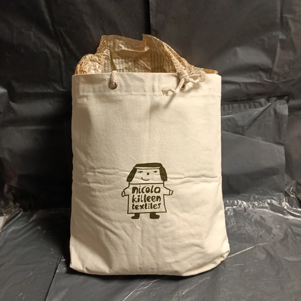 NICOLA KILLEEN TEXTILES CANVAS TOTE BAG WITH VARIOUS ASSORTED FABRIC SWATCHES