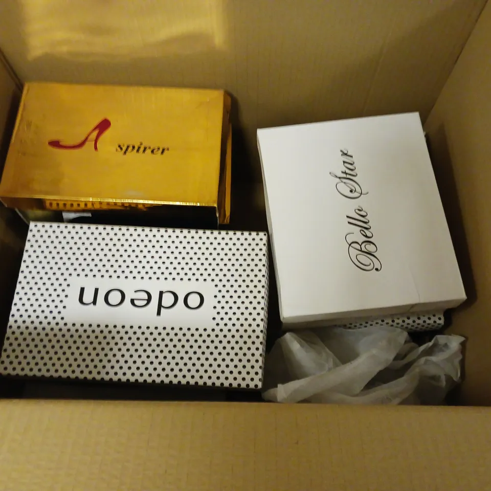 LOT OF 11 ASSORTED PAIRS OF SHOES TO INCLUDE ODEON AND ASPIRER - VARIOUS SIZES