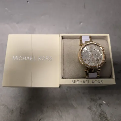 BOXED MICHAEL KORS ROSE GOLD & WHITE CHRONOGRAPH WOMENS WATCH 