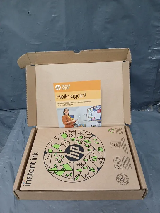 Lot 3971: BOXED HP INSTANT PAPER - 5136269 | Simon Charles Auctioneers