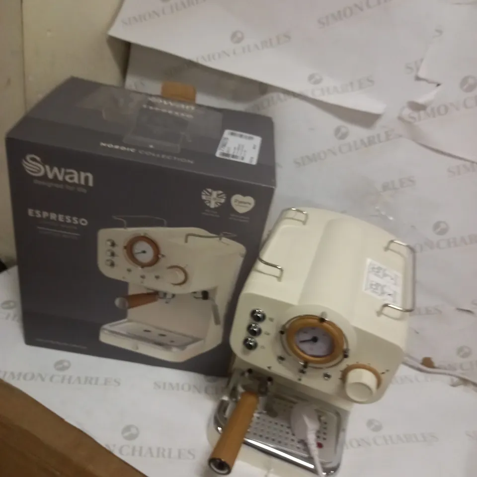 SWAN NORDIC ESPRESSO COFFEE MAKER - COTTON WHITE