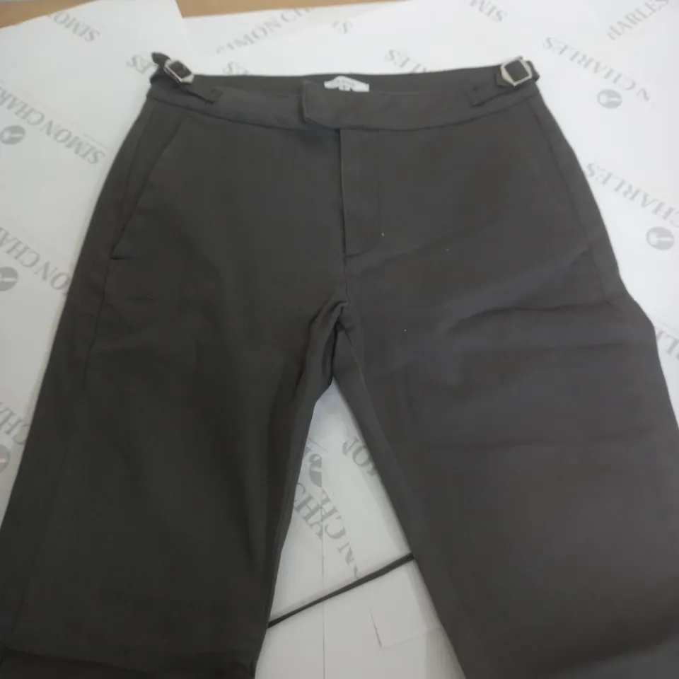 ARNE GREY TROUSERS WITH WAIST STRAP - EUR 30