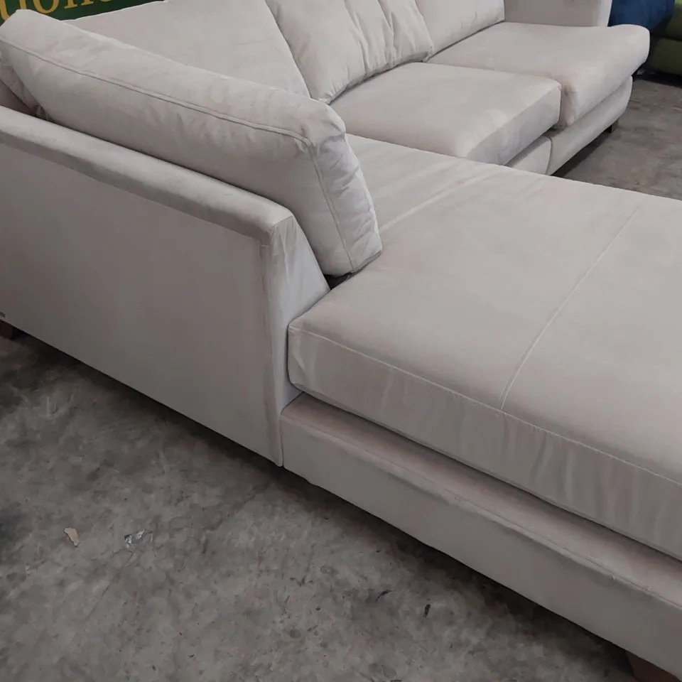 QUALITY BRITISH DESIGNER LOUNGE Co. LARGE CHAISE SOFA LIGHT GREY PLUSH FABRIC 