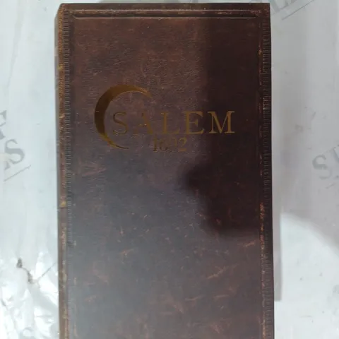 FACADE GAMES SALEM 1692 BOARD GAME