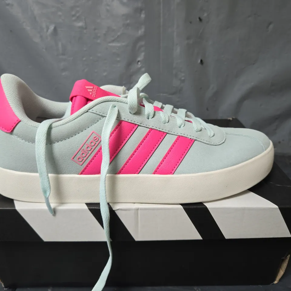 BOXED PAIR OF ADIDAS VL COURT 3.0 TRAINERS IN SKY BLUE/PINK - UK 8
