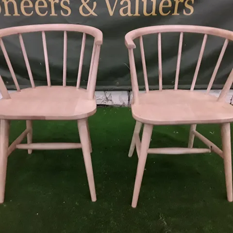 SET OF 2 OAK DINING CHAIRS