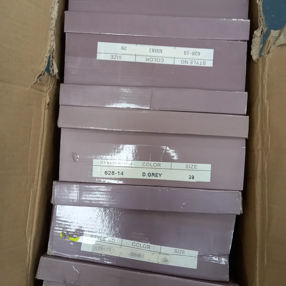 APPROXIMATELY 12 BOXED PAIRS OF ASSORTED PLATFORM HEEL SHOES IN VARIOUS SIZES TO INCLUDE SIZES 37, 39, 40