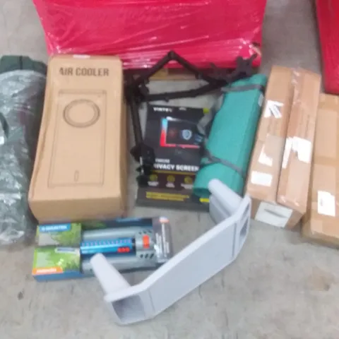 PALLET OF ASSORTED ITEMS INCLUDING VINTEZ PRIVACY SCREEN, TRI-MONITER MOUNT, AIR COOLER, GRUNTEK SPRINKLER, YUGA YOGA MAT, PORTABLE AIR CONDITIONER