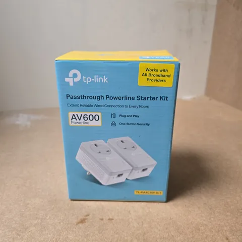 TP-LINK PASSTHROUGH POWERLINE STARTER KIT AV600 – 2 X ADAPTERS
