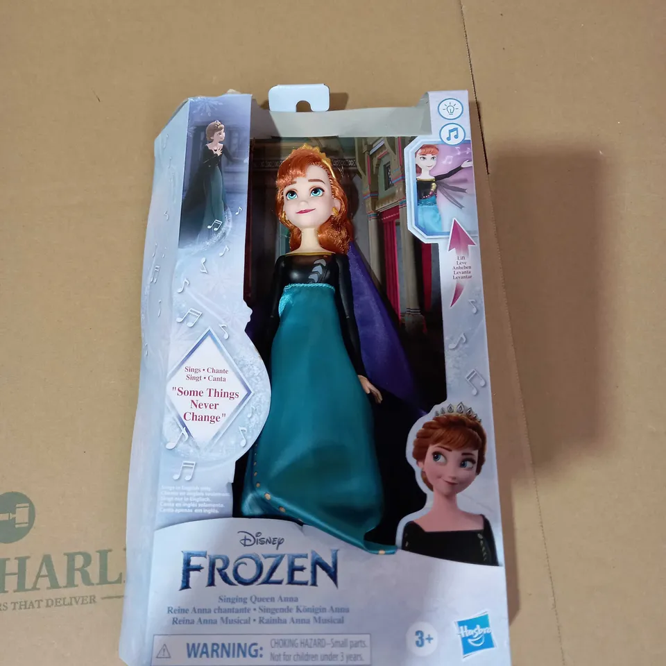 DISNEY FROZEN SINGING QUEEN ANNA DOLL RRP £25.99