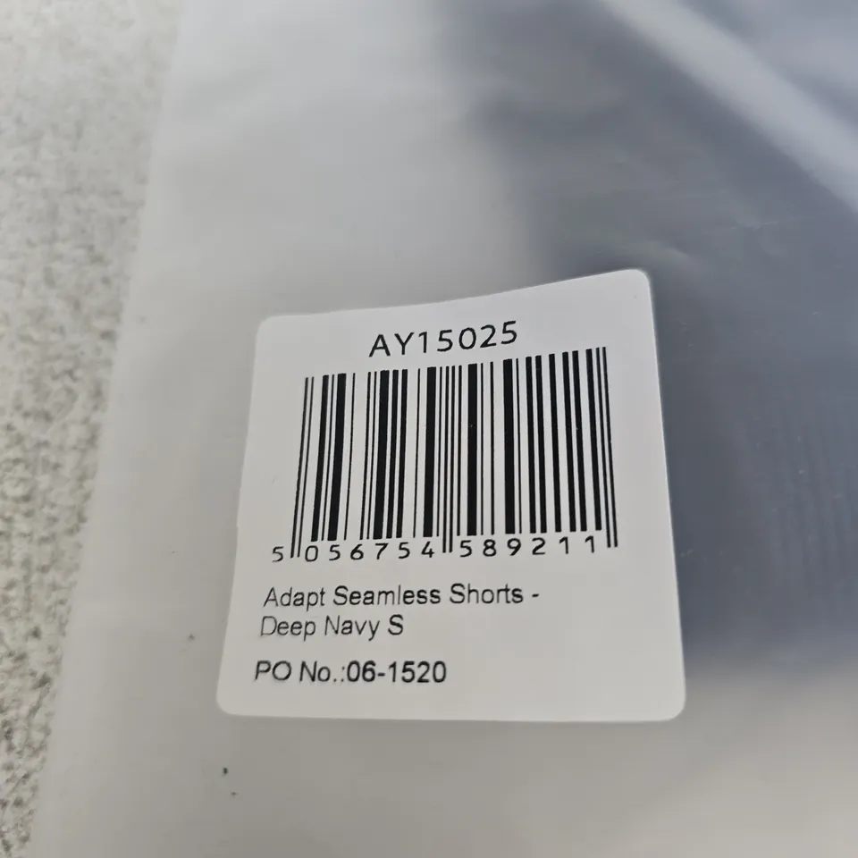 BAGGED AYBL ADAPT SEAMLESS SHORTS – DEEP NAVY, SIZE S