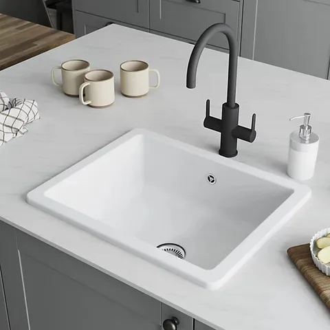 BOXED GOODHOME LARGE CERAMIC KITCHEN SINK