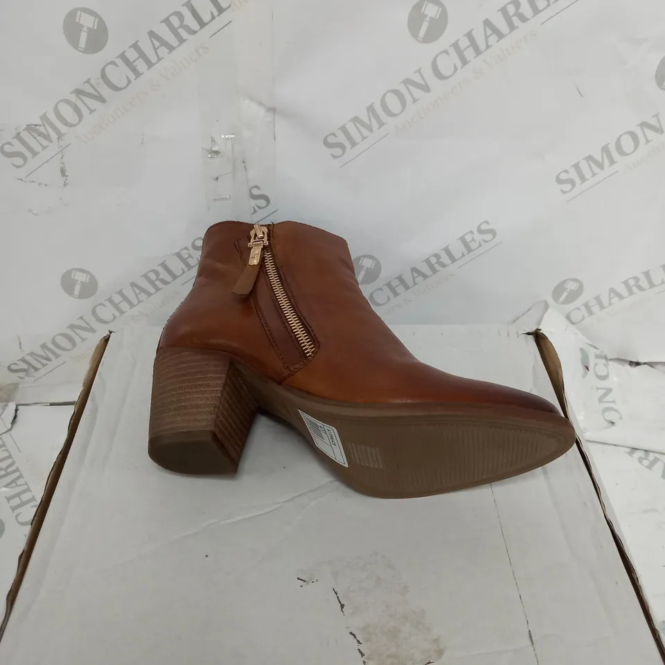 BOXED DUNE PAICE LEATHER ZIP UP ANKLE BOOT - TAN - SIZE 4