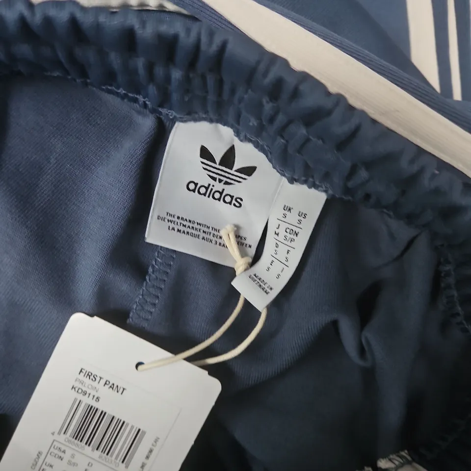 ADIDAS NAVY TRACK PANTS WITH WHITE SIDE STRIPES – UK S