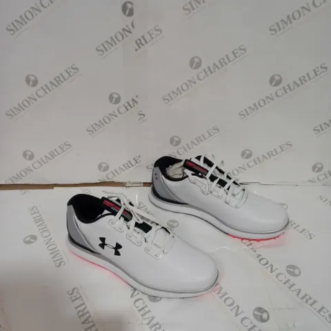 UNBOXED PAIR OF UNDER ARMOUR GOLD WHITE SHOES SIZE UK 8