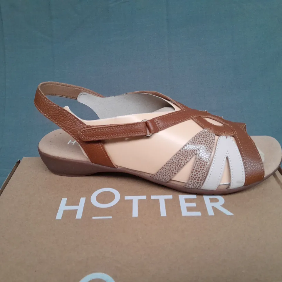 BOXED PAIR OF HOTTER GO RICH TAN REPTILE MULTI SIZE UK 7 1/2