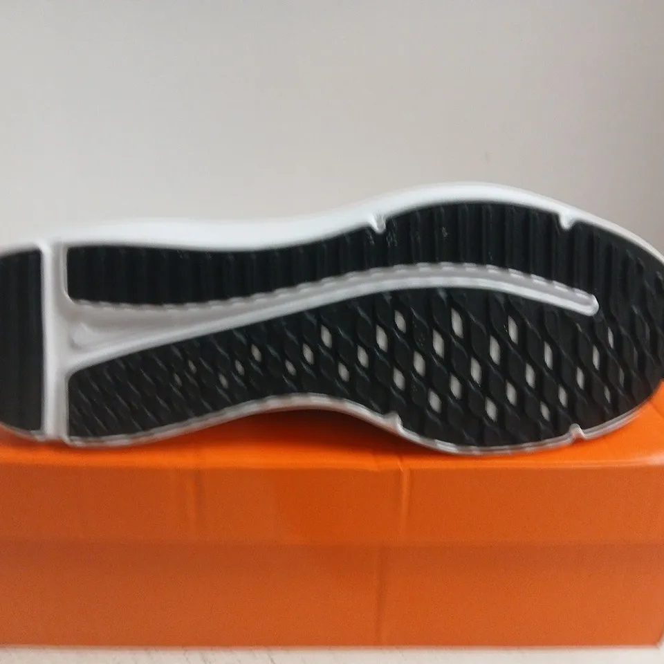 BOXED PAIR OF NIKE DOWNSHIFTER 12 RUNNING SHOES – BLACK/WHITE, UK 10