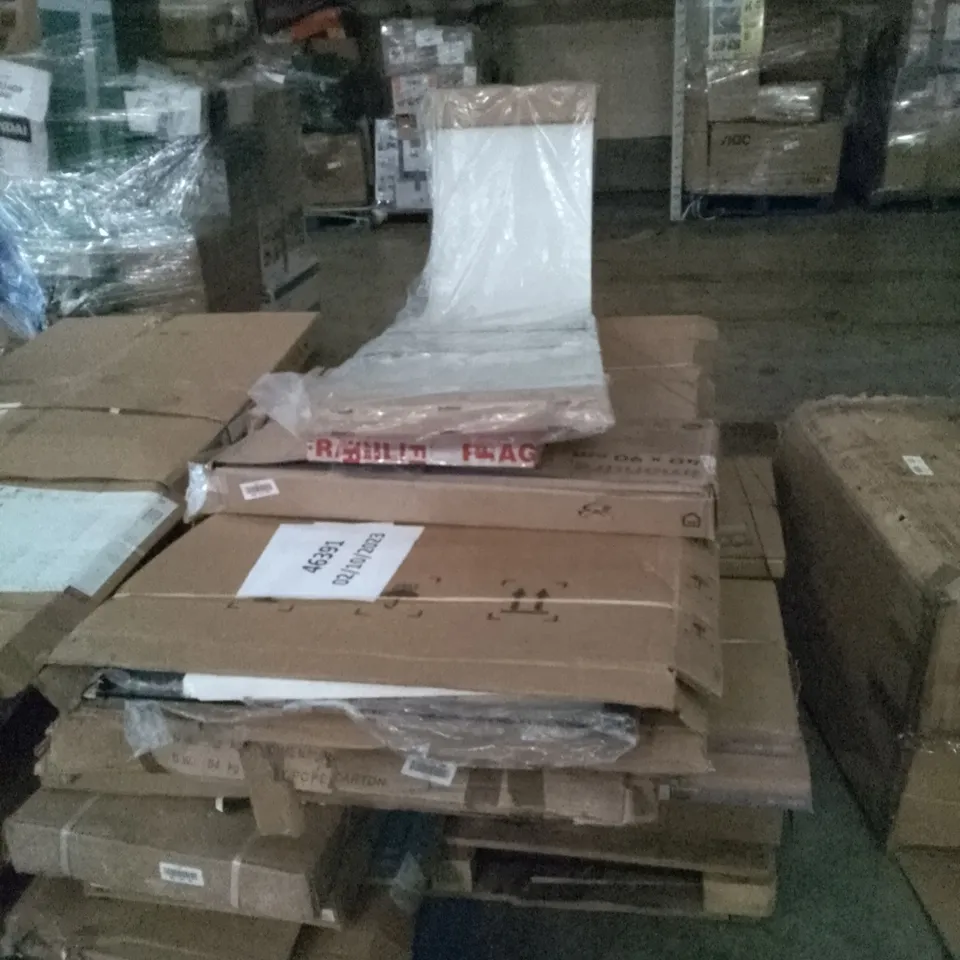 PALLET OF ASSORTED BATHROOM FURNITURE INCLUDING SHOWER PANELS, WALL CABINETS, WORKTOPS, BATH PANEL