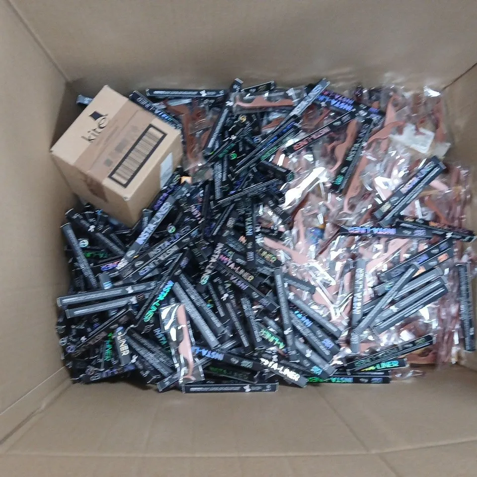APPROXIMATELY 80 ASSORTED LIGHT LASH PRODUCTS TO INCLUDE INSTA-LINER, CLASSY LIGHT LASH, ETC - COLLECTION ONLY