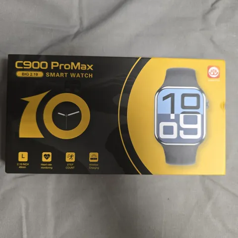 C900 PROMAX SMART WATCH – BOXED WITH TWO SILICONE STRAPS