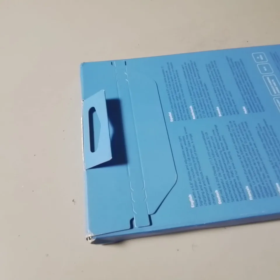 SEALED KINDLE PAPERWHITE SIGNATURE EDITION - 32GB