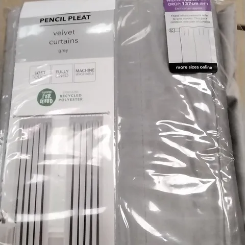 BOX OF 8 BRAND NEW PENCIL PLEAT VELVET CURTAINS GREY 168×137CM
