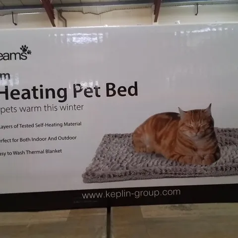 BOXED FURDREAMS SELF HEATING PET BED APPROXIMATELY 12