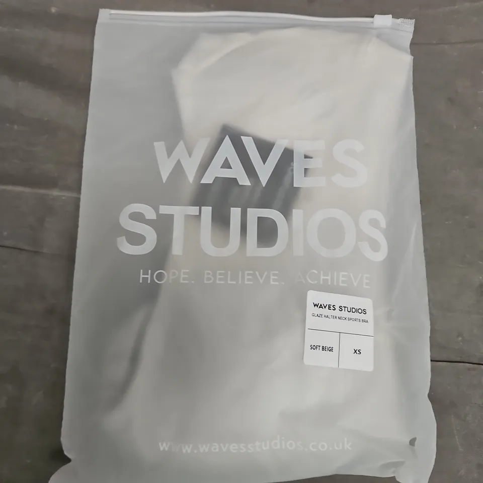 BAGGED WAVES STUDIOS GLAZE HALTER NECK SPORTS BRA IN SOFT BEIGE - XS