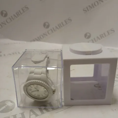 ICE WATCH WHITE BOXED