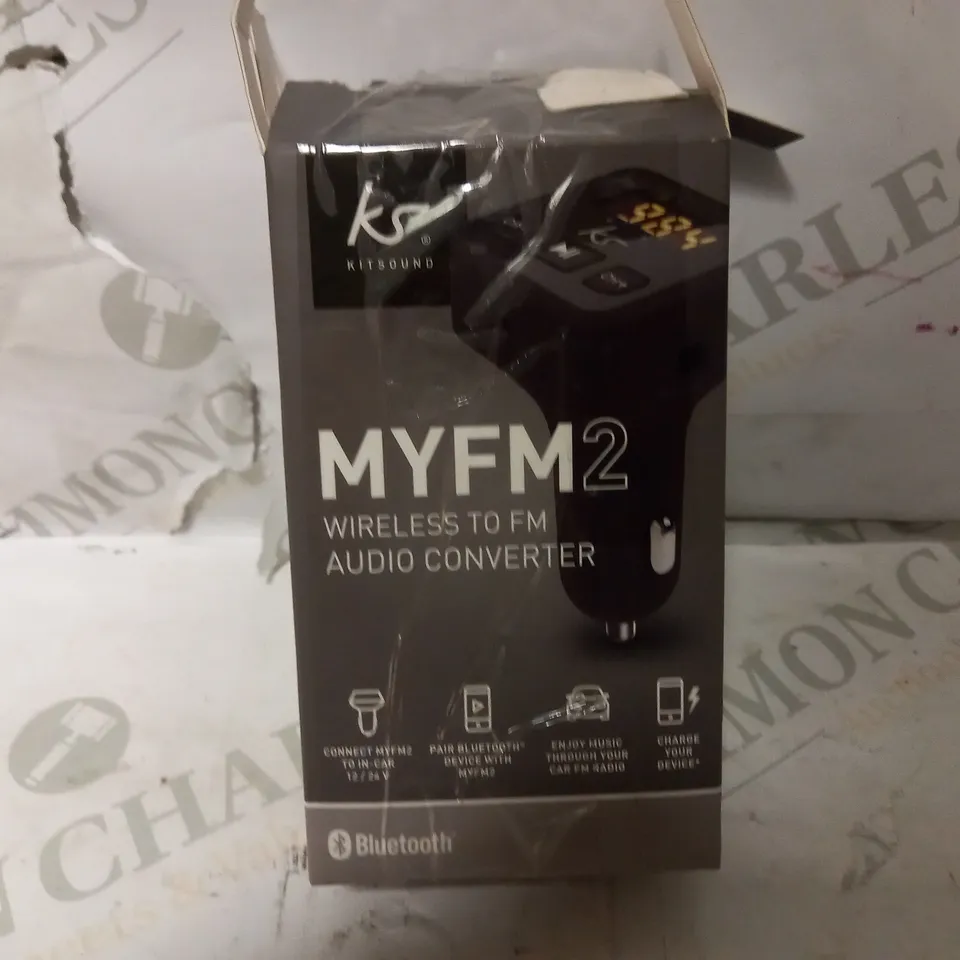 BOX OF APPROXIMATELY 10 ELECTRICAL ITEMS TO INCLUDE HEADSETS, SPEAKER STANDS, WI-FI EXTENDERS, ETC