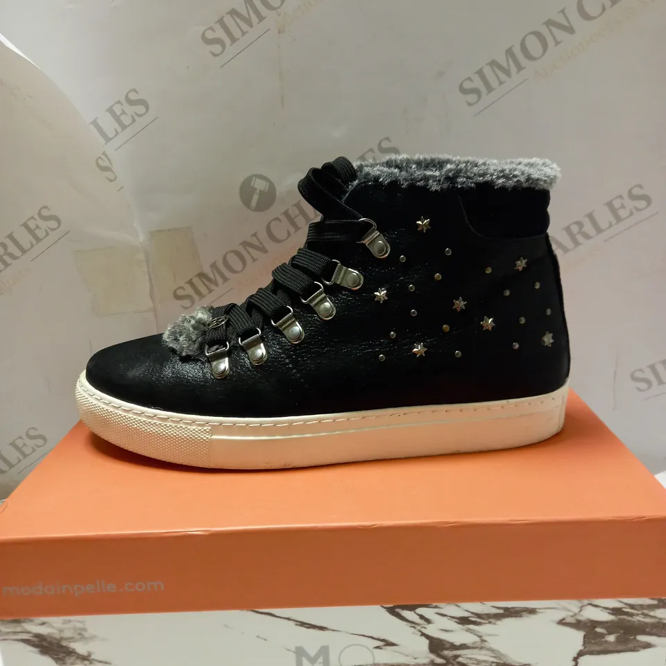MODA IN PELLE ANGELLE BLACK HIGH TOP TRAINERS - SIZE 6