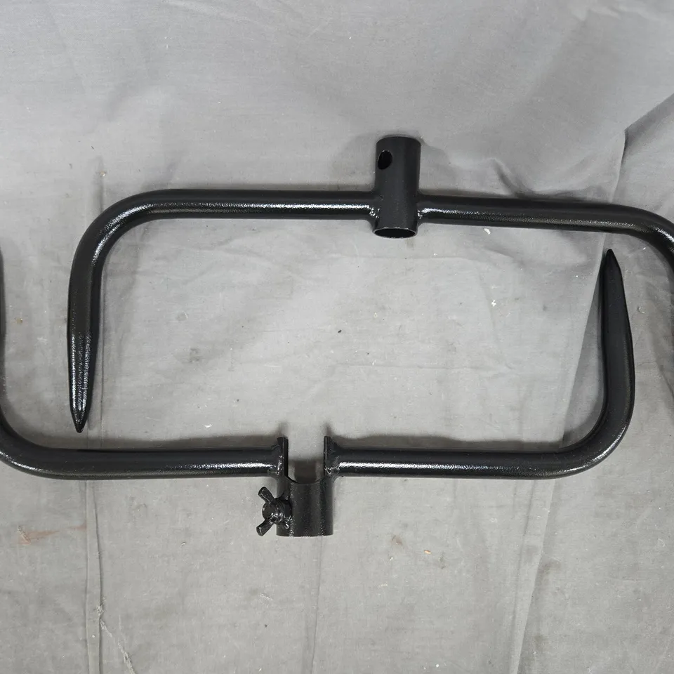 FEEDING STATION GROUND BASE