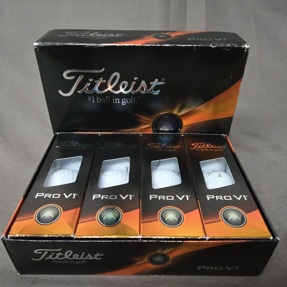 TITLEIST PRO V1 SET OF GOLF BALLS