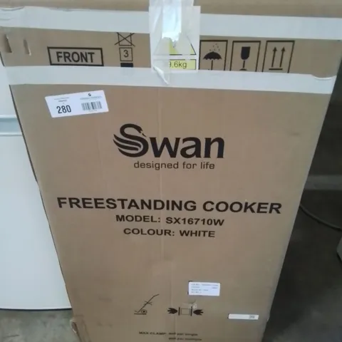 BOXED SWAN SX16710W 50CM WIDE ELECTRIC SOLID PLATE COOKER - WHITE