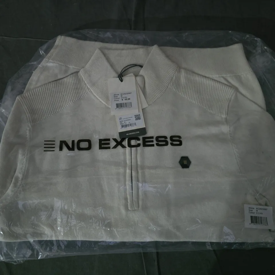 NO EXCESS 1/4 ZIP TOP IN BEIGE SIZE MEDIUM