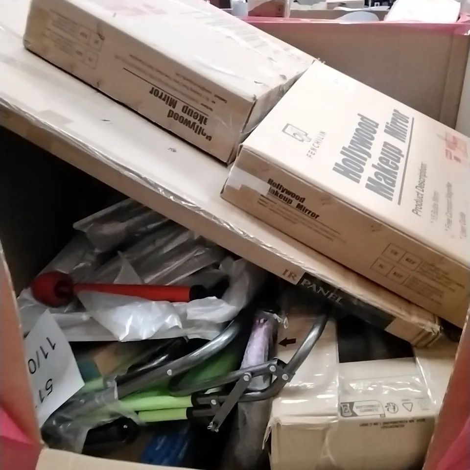 PALLET OF ASSORTED HOUSEHOLD GOODS AND PRODUCTS TO INCLUDE; HOLLYWOOD MAKEUP MIRRORS, TOILET UNBLOCKERS, CAMPING CHAIR, BOXED FURNITURE ETC