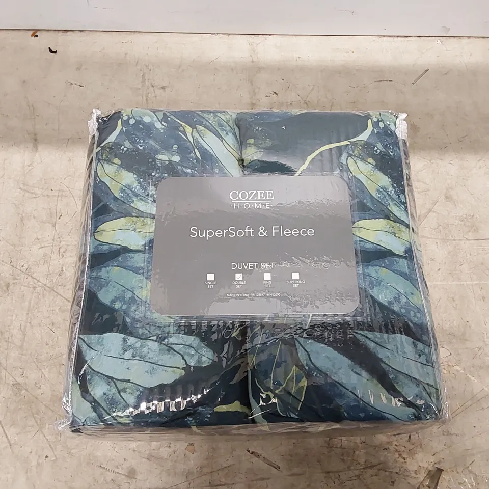 BOXED COZEE HOME DOUBLE SUPERSOFT & FLEECE DUVET SET (1 BOX)
