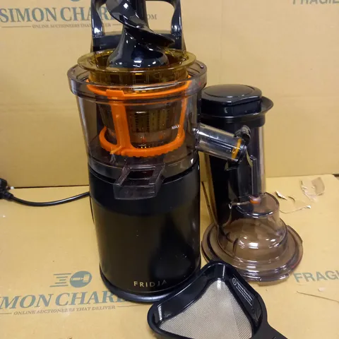 FRIDJA MASTICATING JUICER