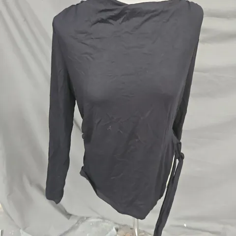 NA-KD SOFT LINE TIE SIDE TOP SIZE L