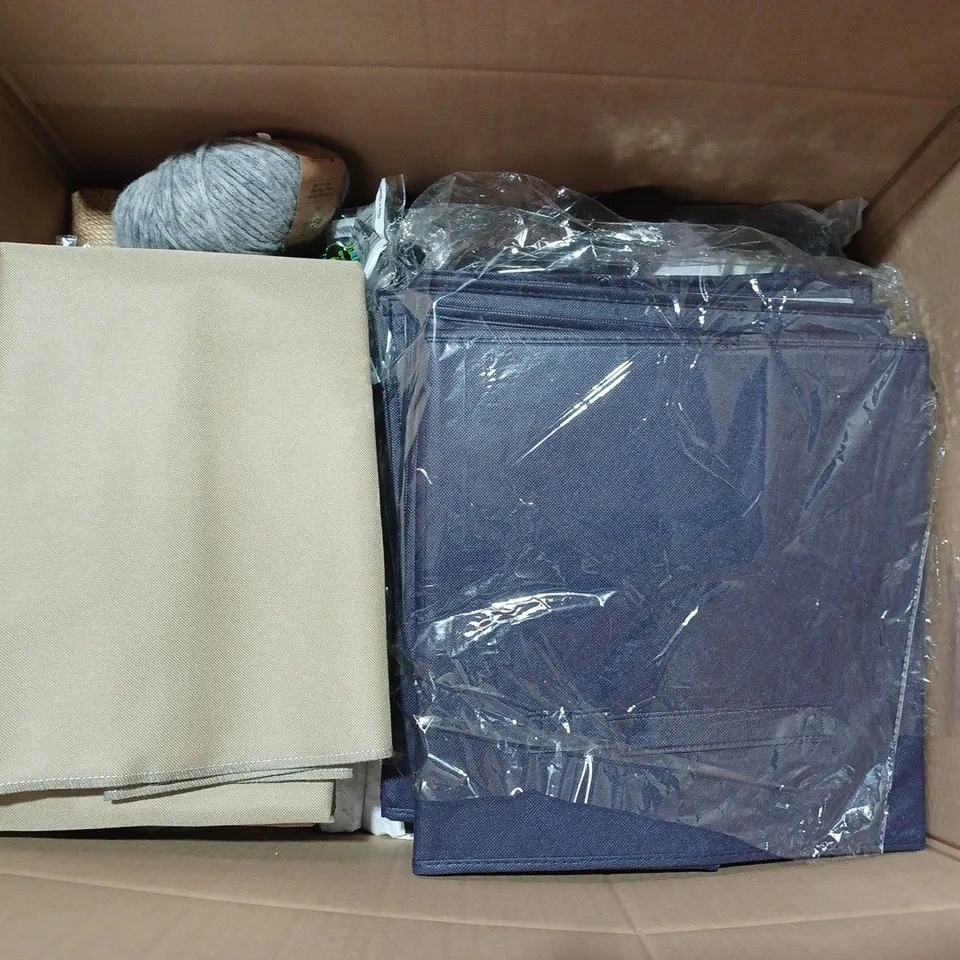 BOX OF APPROXIMATELY 12 ASSORTED ITEMS TO INCLUDE - SHOWA 377 HAGANE COIL GLOVES - PRICES 12 MAXLIGHT CANDLES - DROPS AIU YARN ECT