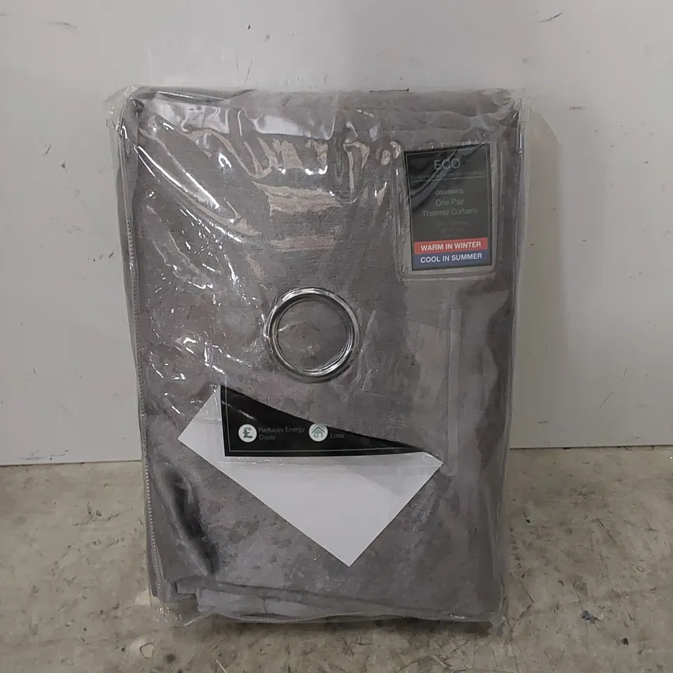 BAGGED KALYN POLYESTER BLACKOUT CURTAIN PAIR// SIZE: 229 X 183cm