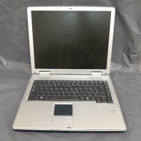 ADVENT 7104 LAPTOP