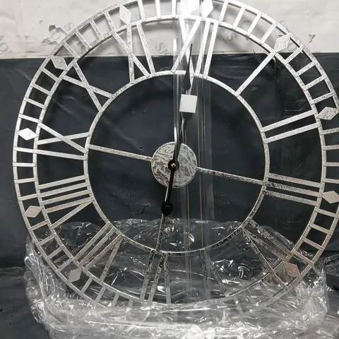 MELODY MAISON FOIL SILVER CLOCK 