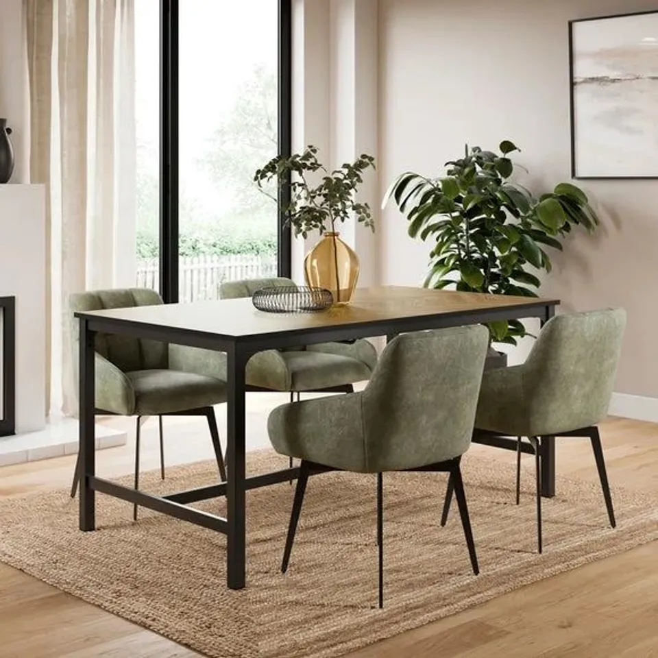 BOXED FULTON 4-6 SEATER RECTANGULAR EXTENDABLE DINING TABLE (1 BOX)