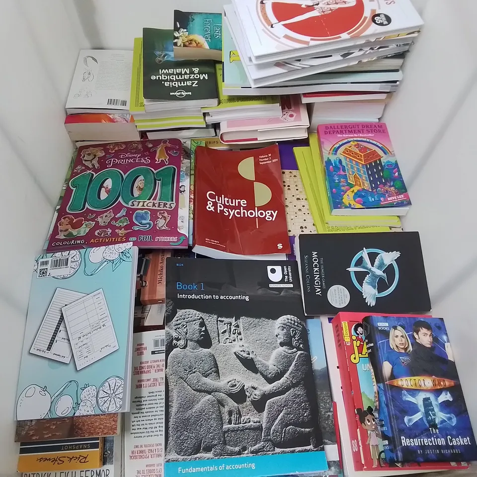 LARGE QUANTITY OF ASSORTED BOOKS TO INCLUDE AQA CHEMISTRY,  JEFFREY ARCHER AND DANIELLE STEEL