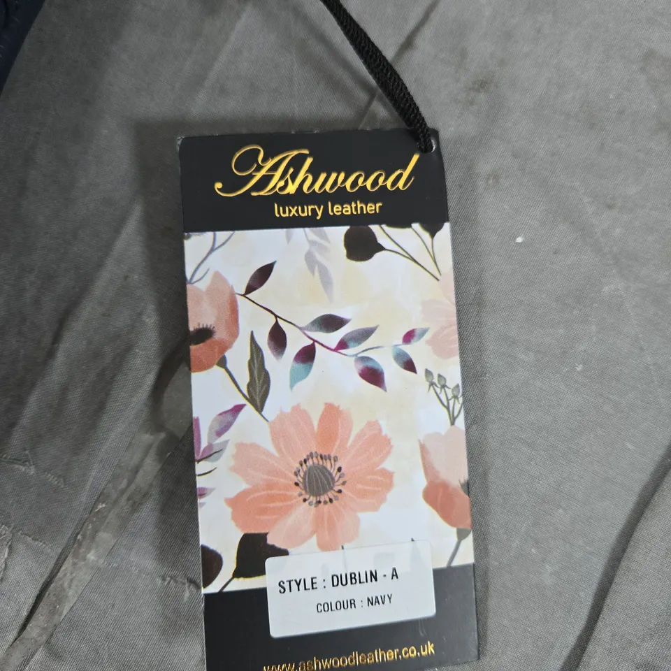 ASHWOOD LUXURY LEATHER NAVY DUBLIN-A CROSSBODY BAG