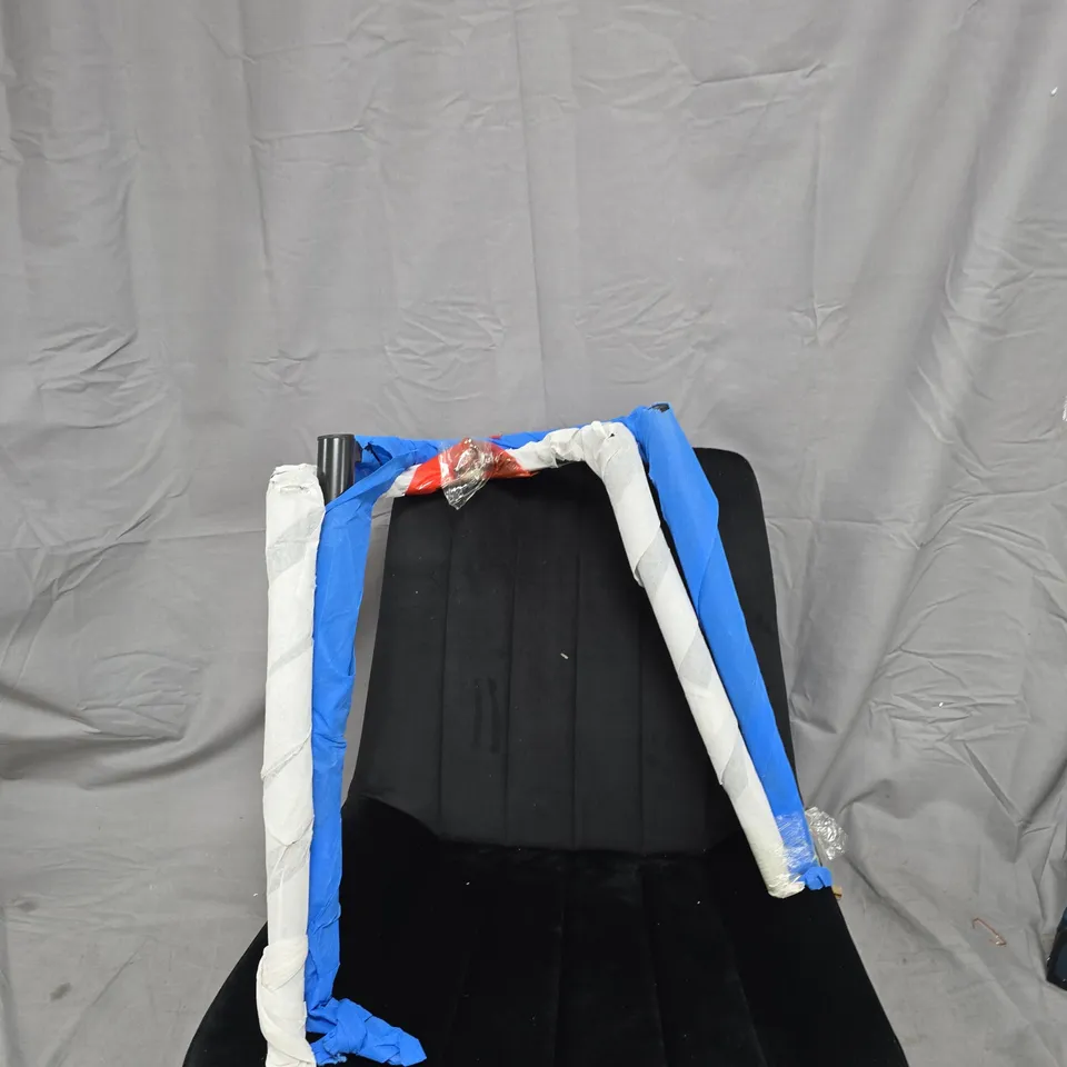 2X BLACK CHAIRS WITH BOLTS AND LEGS