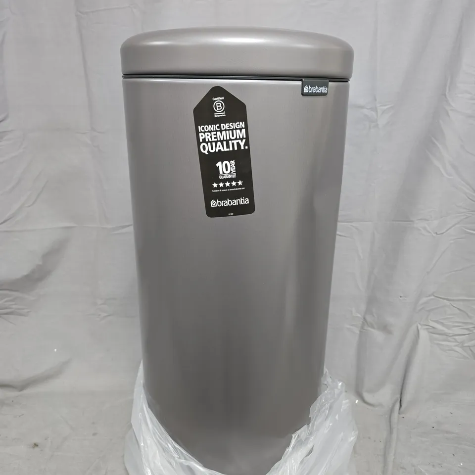 BRABANTIA STAINLESS STEEL WASTE BIN